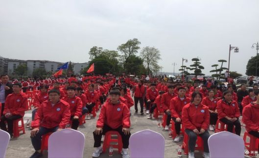 重走解放襄陽路 厚植青年愛國情——記我校學(xué)生團員參加“學(xué)黨史、強信念、跟黨走，重溫解放襄樊戰(zhàn)役”活動(圖2)